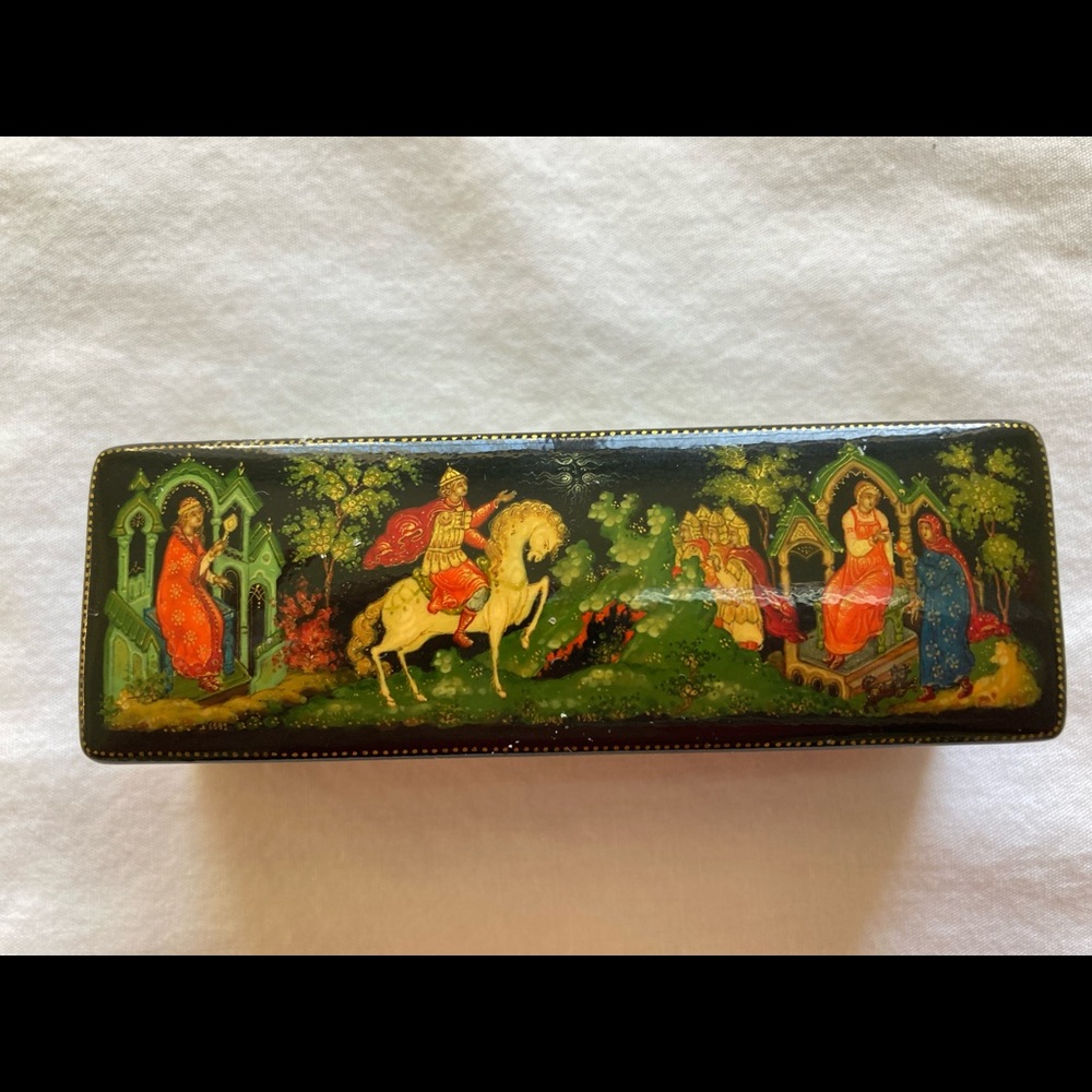 Beautiful antique Russian Trinket Box